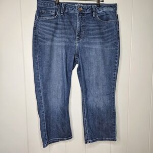 Riders By Lee Midrise Jean Capris Size 14M 77% Cotton 22% Polyester 1%‎ Spandex